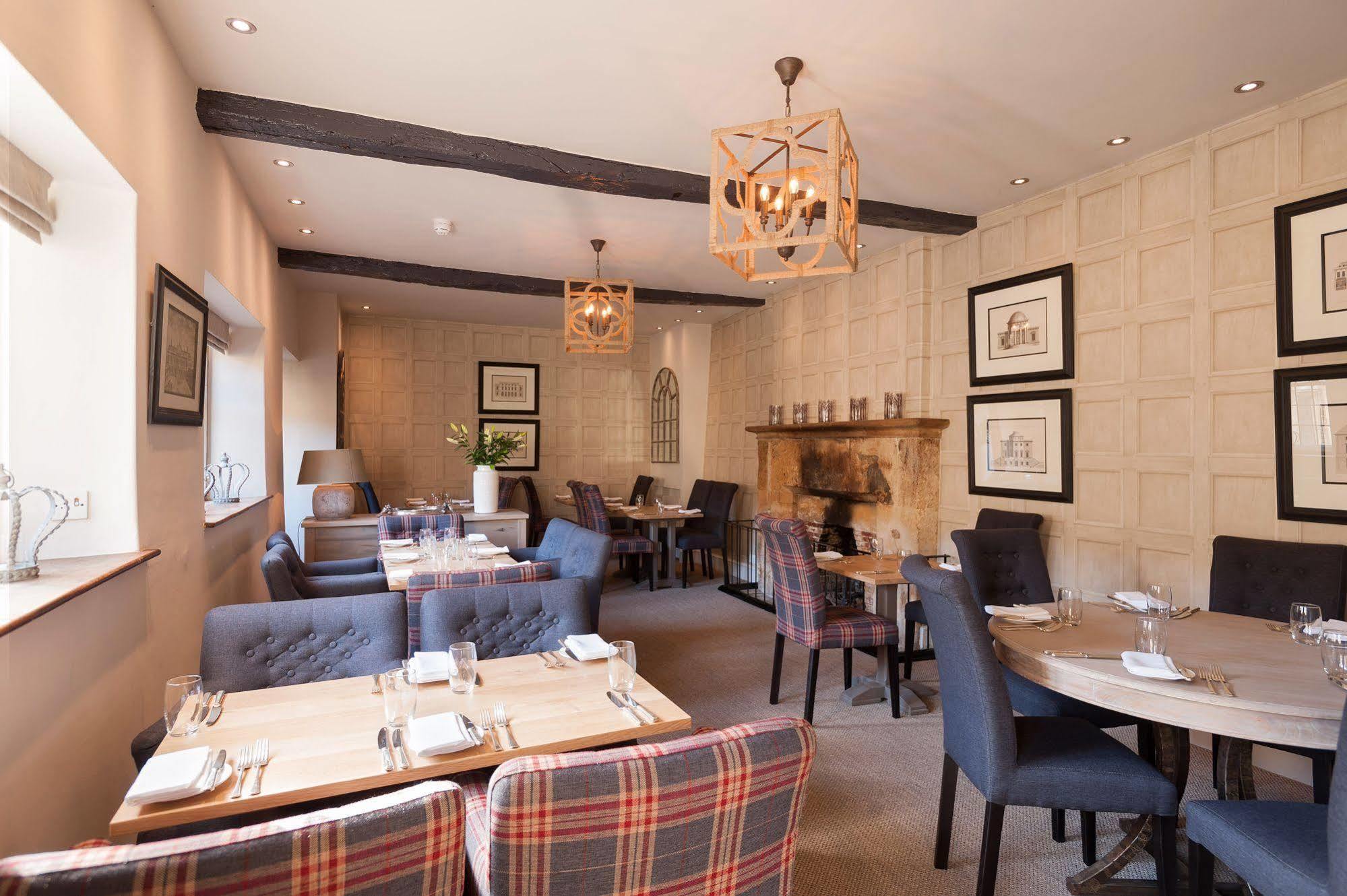 The Crown Hotel Shipton under Wychwood Exterior foto