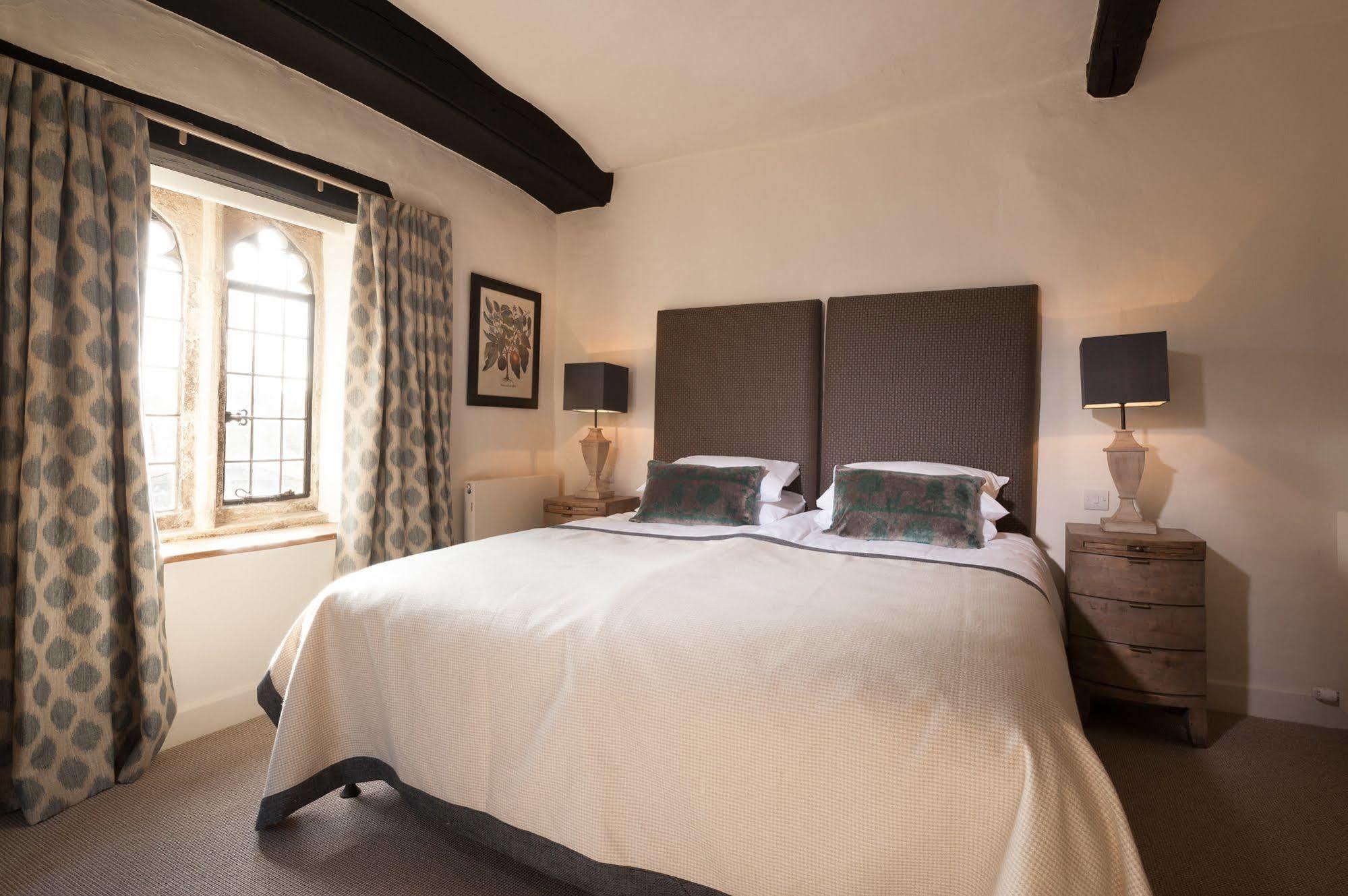 The Crown Hotel Shipton under Wychwood Exterior foto